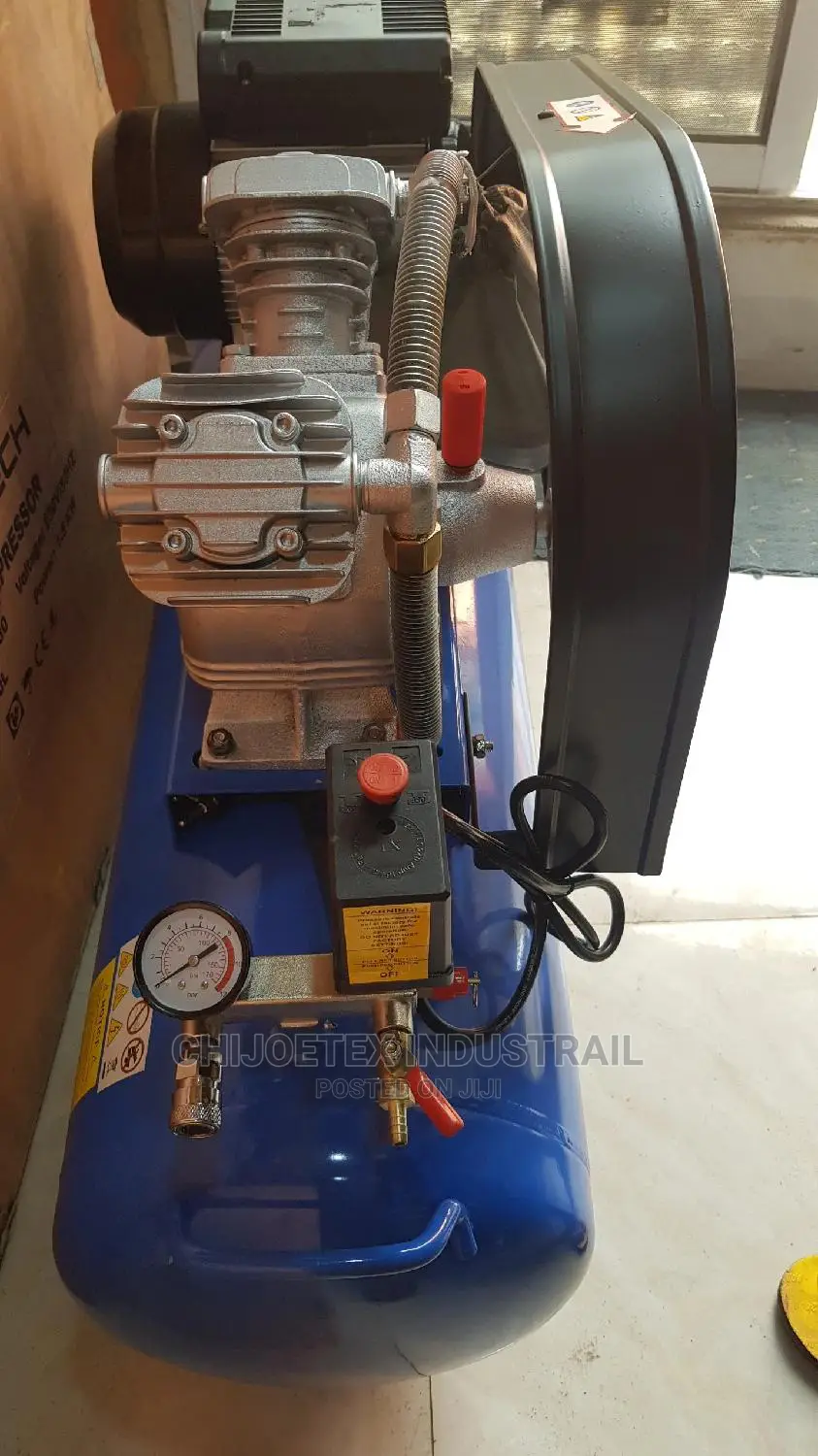 Maxmech Air Compressor 100l, 2.2kw
