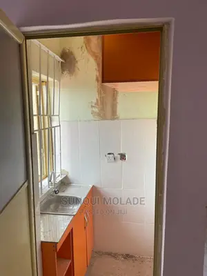 Furnished Studio Apartment in Ajayi Road for rent