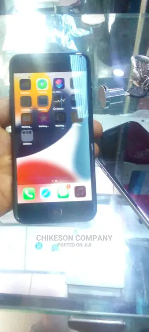 Apple iPhone 7 32 GB Black