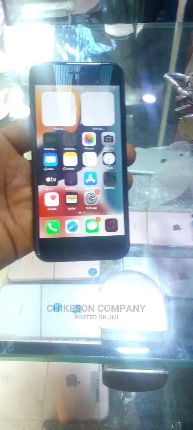 Apple iPhone 7 32 GB Black