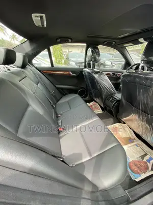 Mercedes-Benz C300 2010 Gray