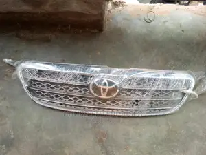 Toyota Corolla 2005 Grill