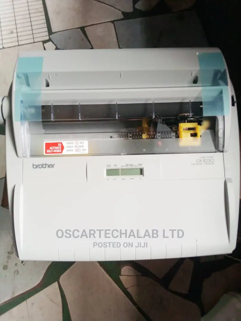 Brother Electronics Typewriter Machine Gx-8250