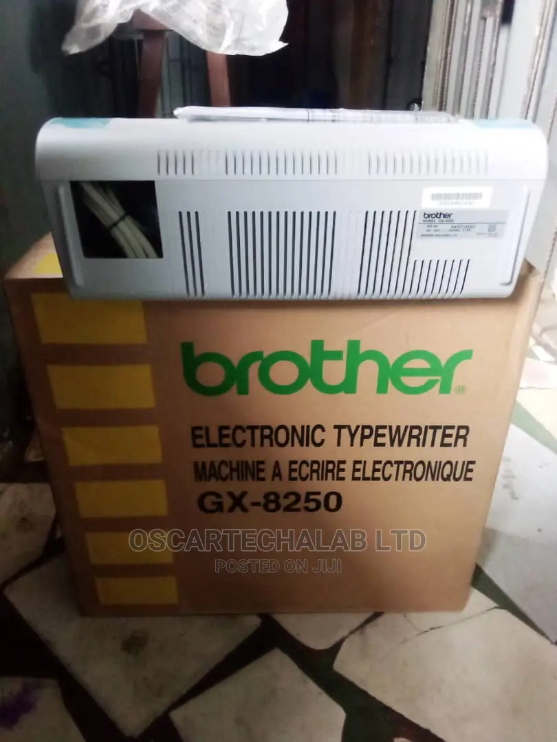Brother Electronics Typewriter Machine Gx-8250