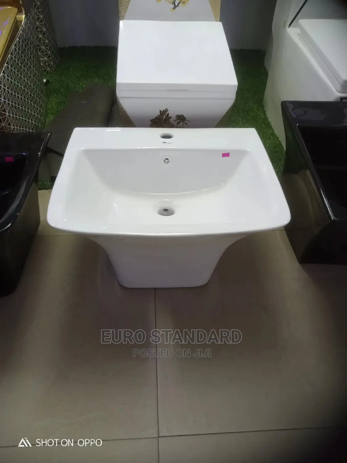 Hanging Pedestal Basin