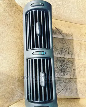 Mercedes Benz C230 Center a/C Vent