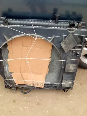 Complete Radiator Nissan Armada and Infinity Qx56