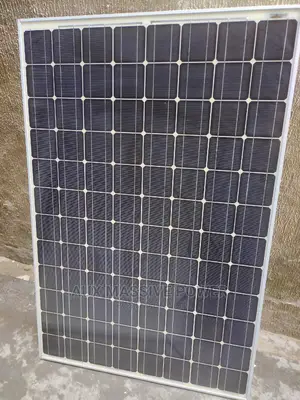 Quality 300W Canadian Mono Crystalline Solar Panels. 