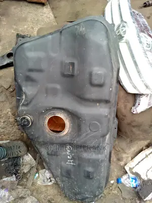 Fuel Tank Toyota Corolla 2005 Model