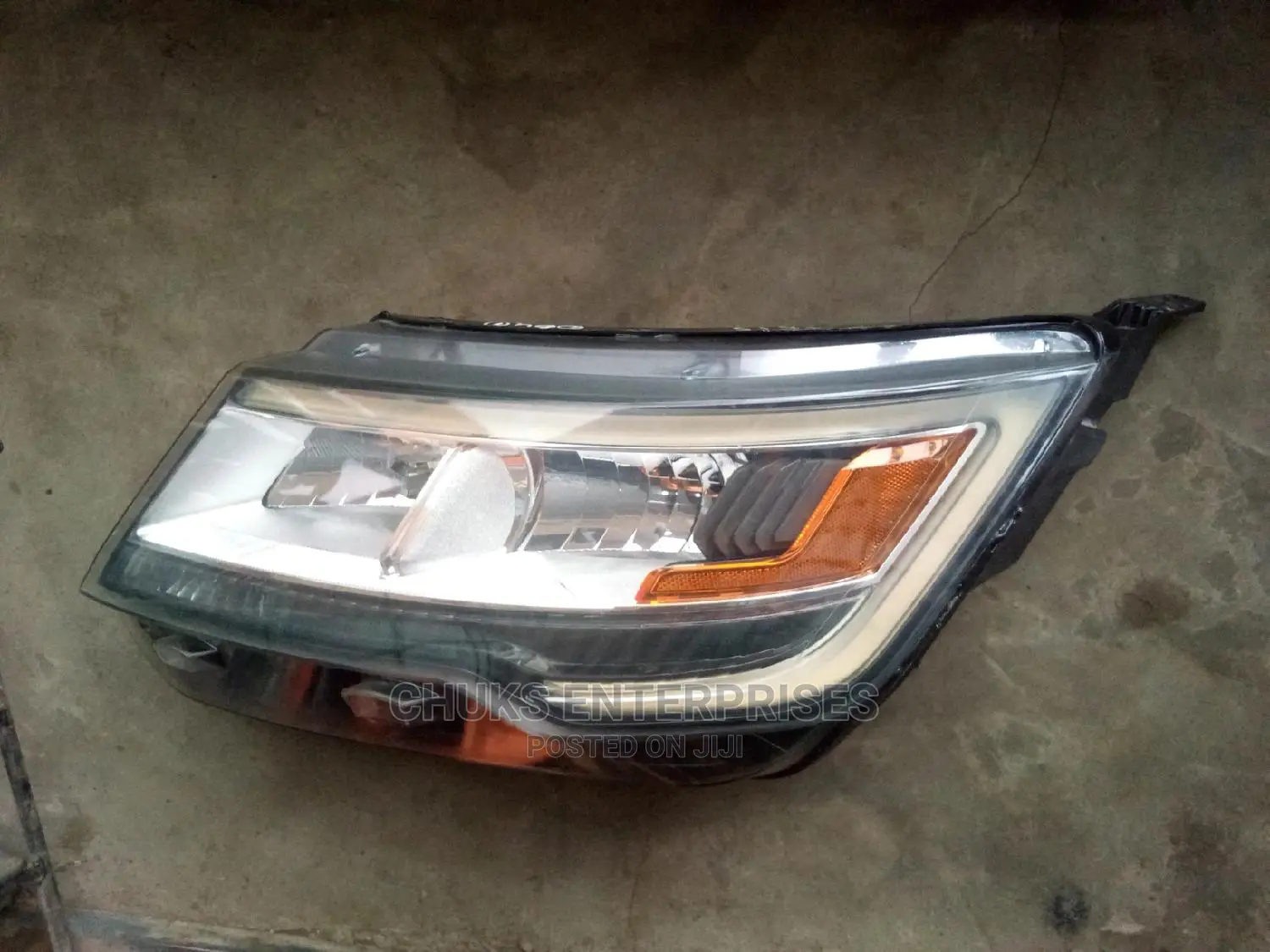 Ford Explorer 2017 Headlight