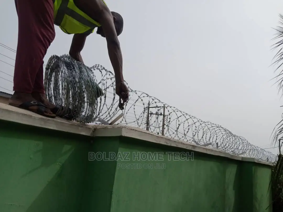 Razor Barb-Wire; Maximum Security