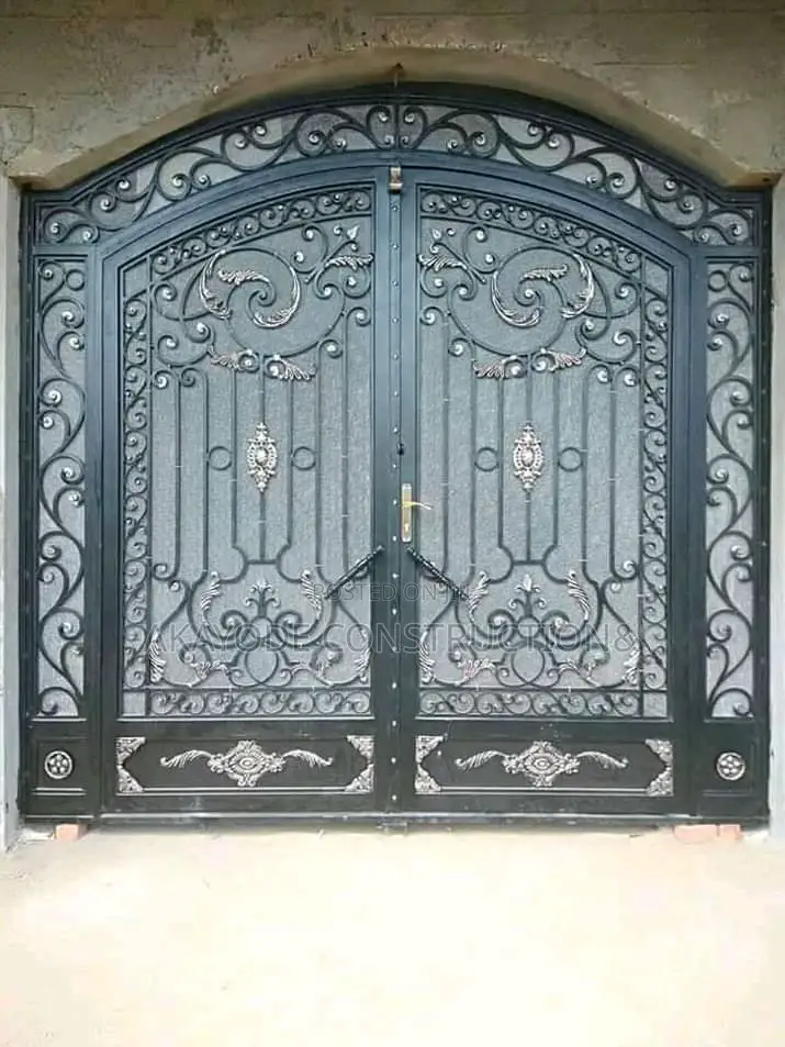 Durable Iron Gate