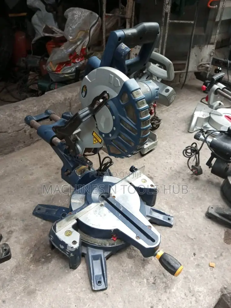 MAC Mitre Saw Machine