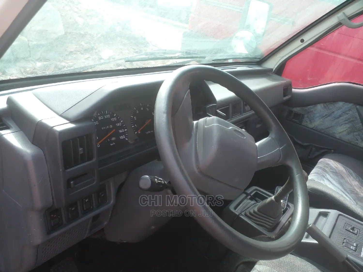 Mitsubishi Delica 2004 White