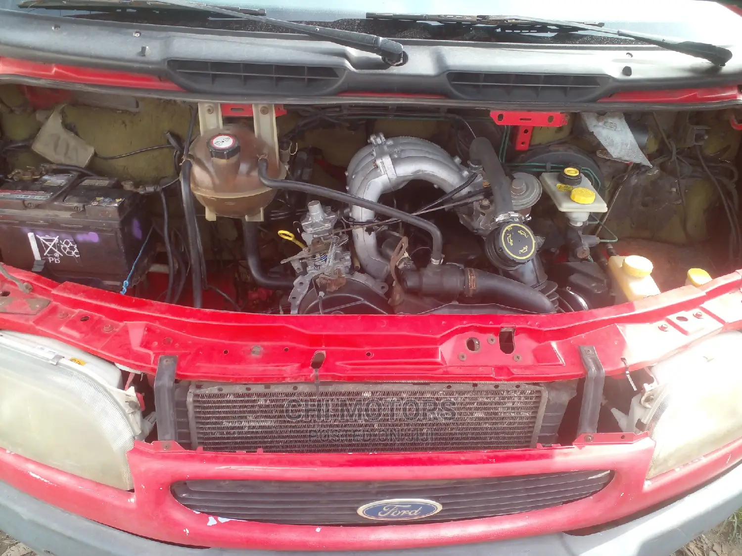 Ford Transit 2004 Red