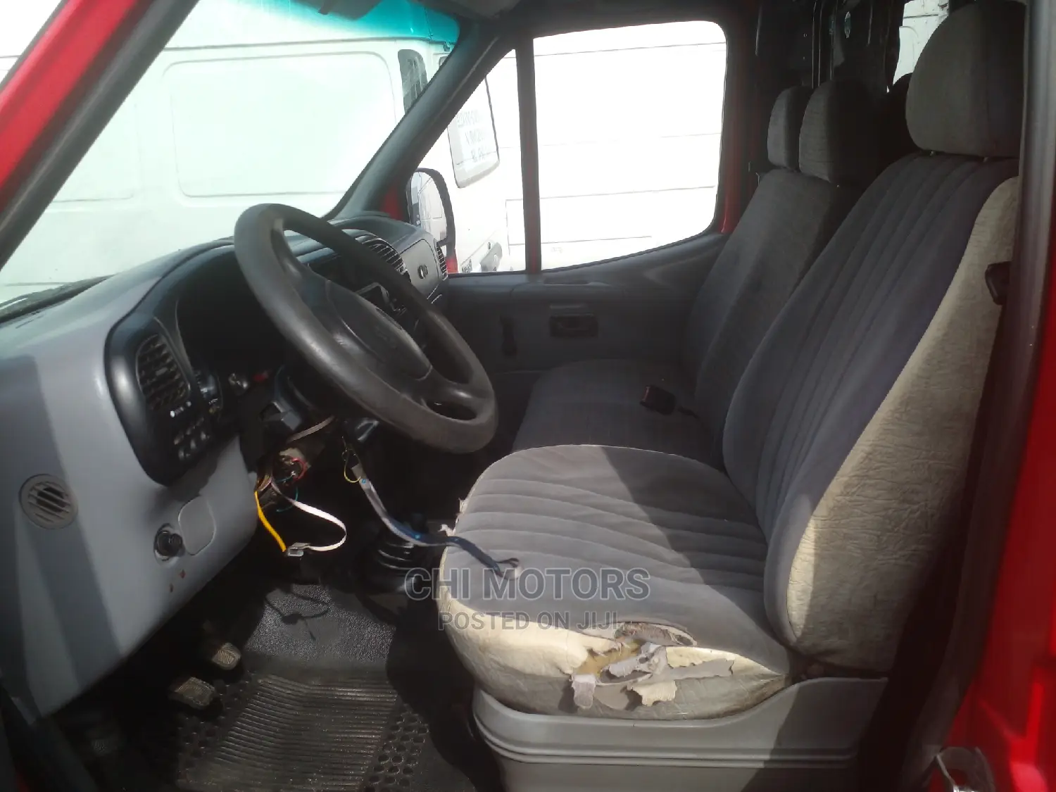 Ford Transit 2004 Red