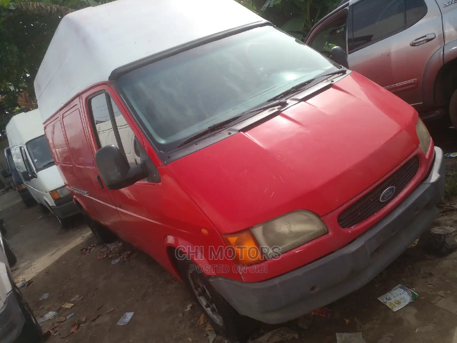 Ford Transit 2004 Red