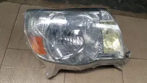 Toyota Tacoma 2006 Model Headlamp Available Here.