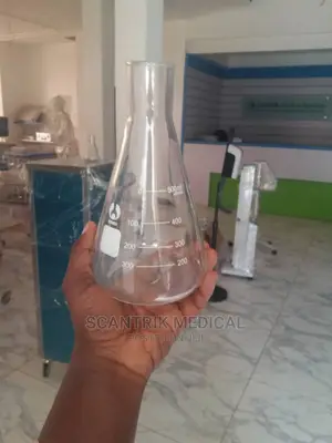 Scientific Laboratory Glassware Beaker