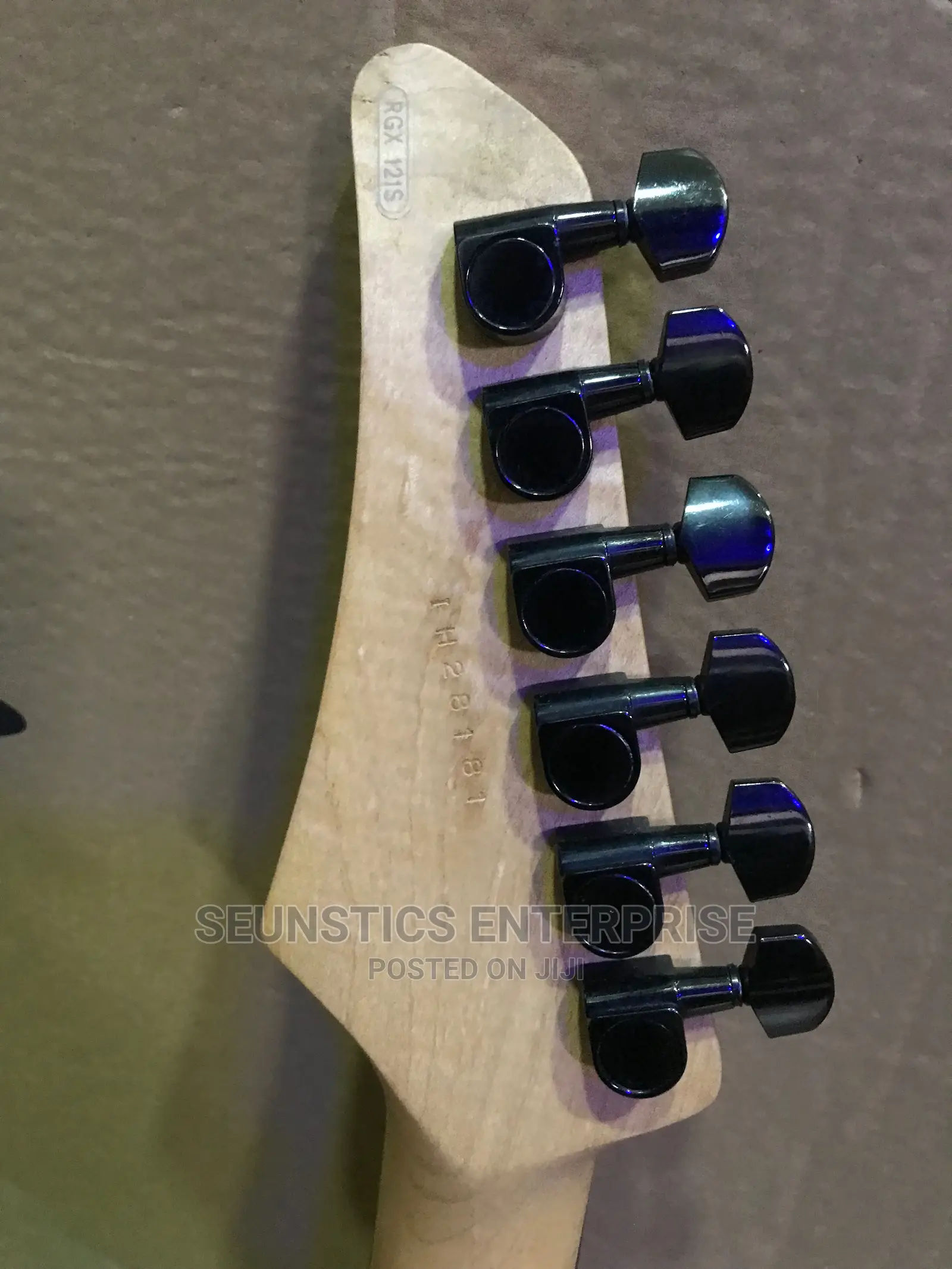 Yamaha RGX 121S Electric Guitar