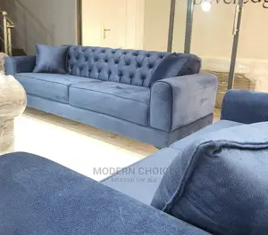 Set of Tufted Sofa With 2 Accent Chairs