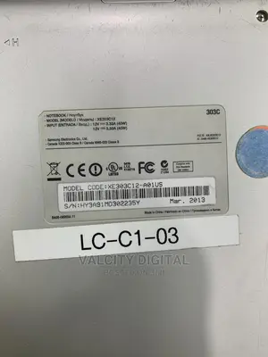 Laptop Samsung XE303C12 4GB Intel Celeron SSD 16 GB