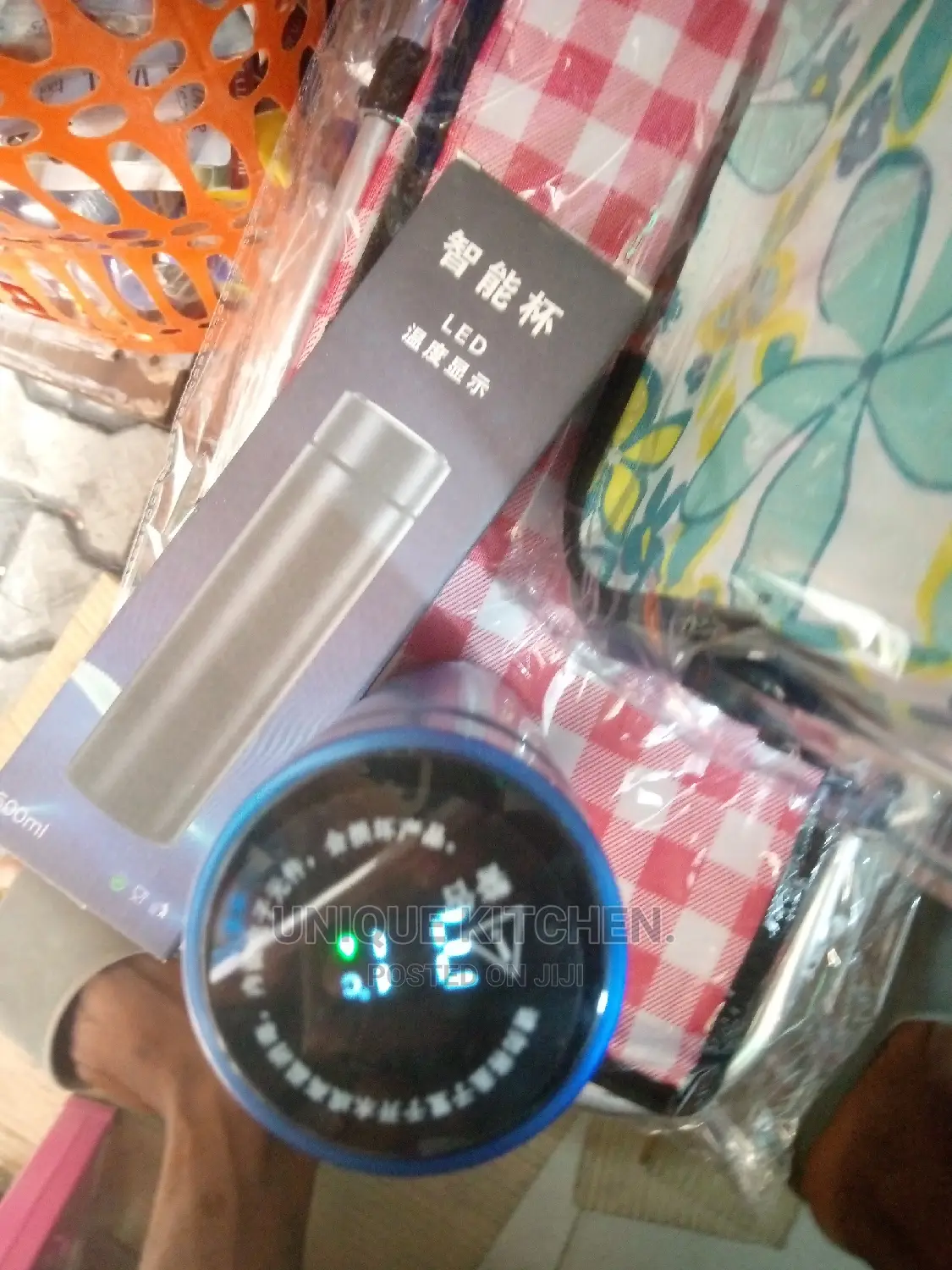 Temperature/Led Vacuum Water Flask