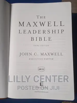 The Maxwell Leadership Bible Leather