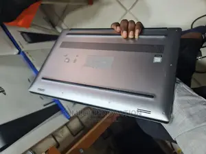 Laptop Dell Precision 5520 16GB Intel Core i7 SSD 512GB