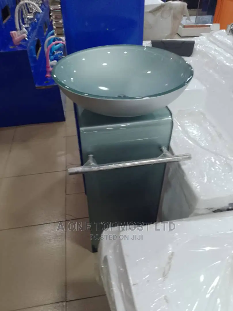 L-Shape Glass Basin