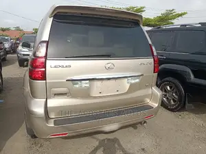 Lexus GX 470 2009 Gold