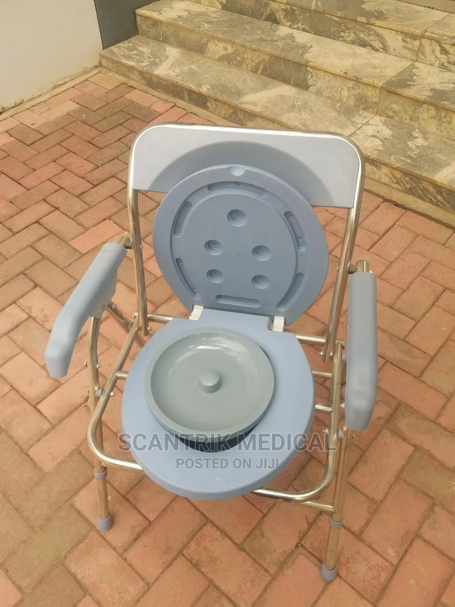 Aluminum Commode Chair