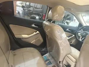 Mercedes-Benz GLA 250 2015 White