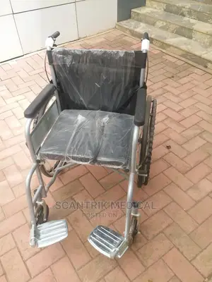 Manual Wheelchair With Elevating Legrests