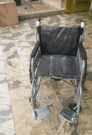 Manual Wheelchair Comfortable and Breathable for Adults