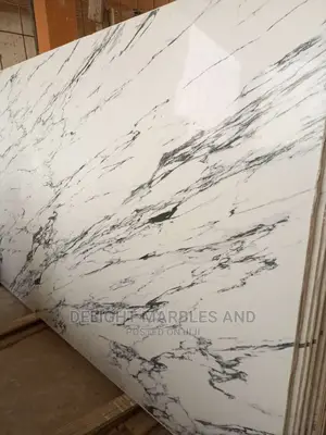 Cararra White Polished Marble Staircase