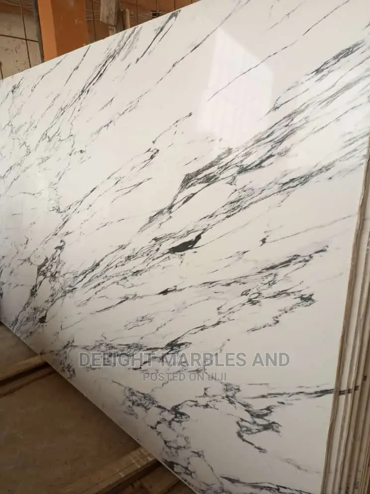 Cararra White Polished Marble Staircase