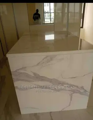 Cararra White Polished Marble Staircase
