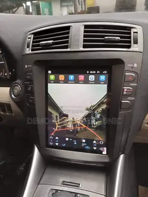 Is 250 Lexus Tesla Screen With GPS Navigation (Map)