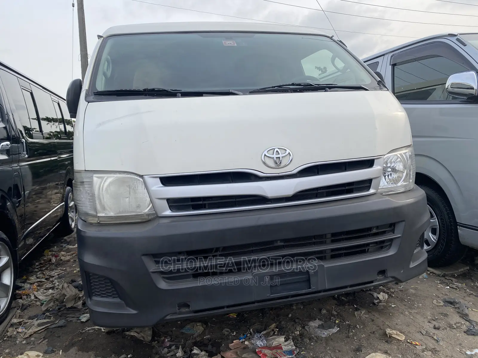 Toyota Grand HiAce 2015 White