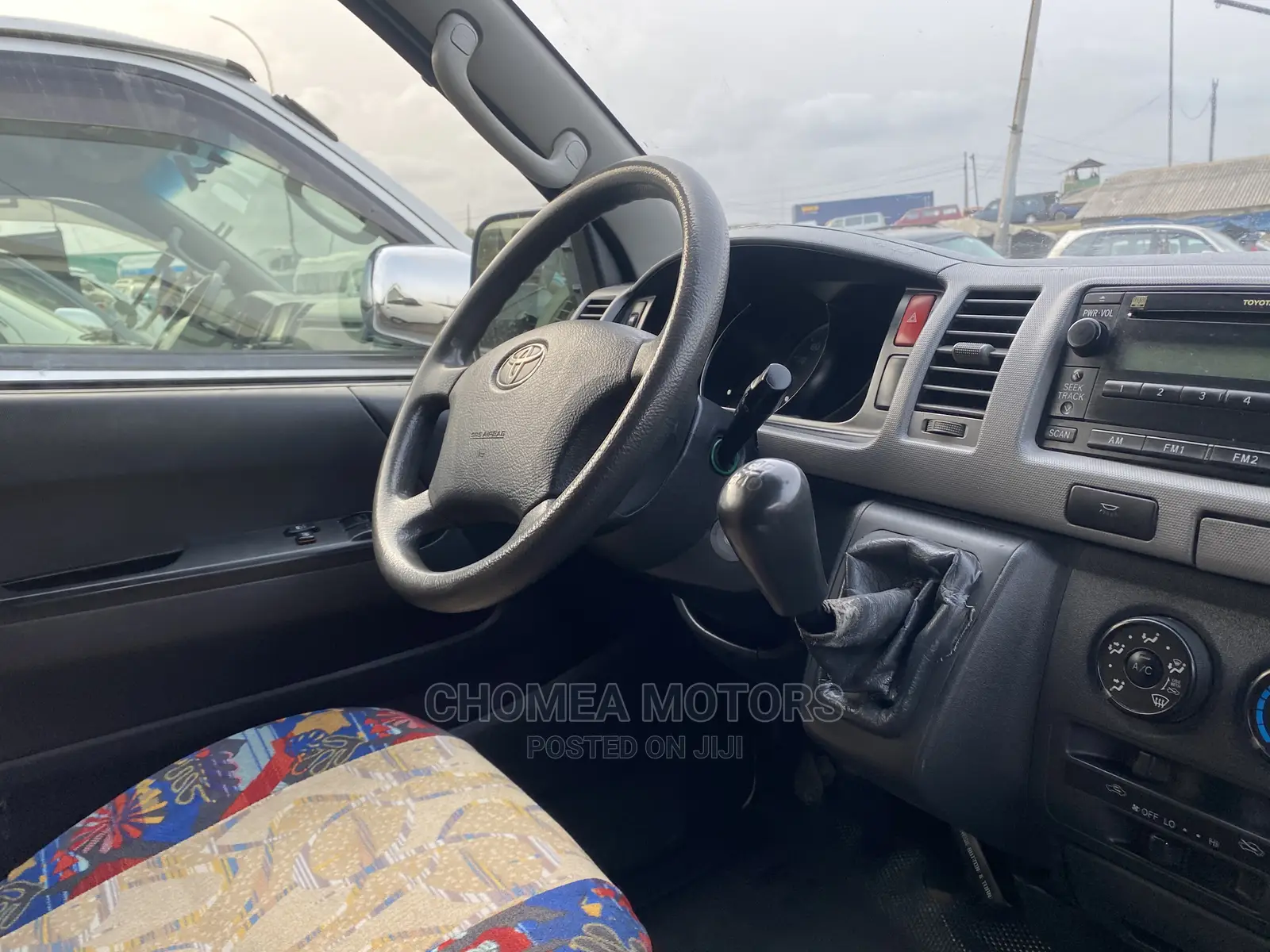Toyota Grand HiAce 2015 White