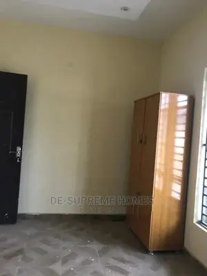 4bdrm Duplex in Jehovah Witness for rent