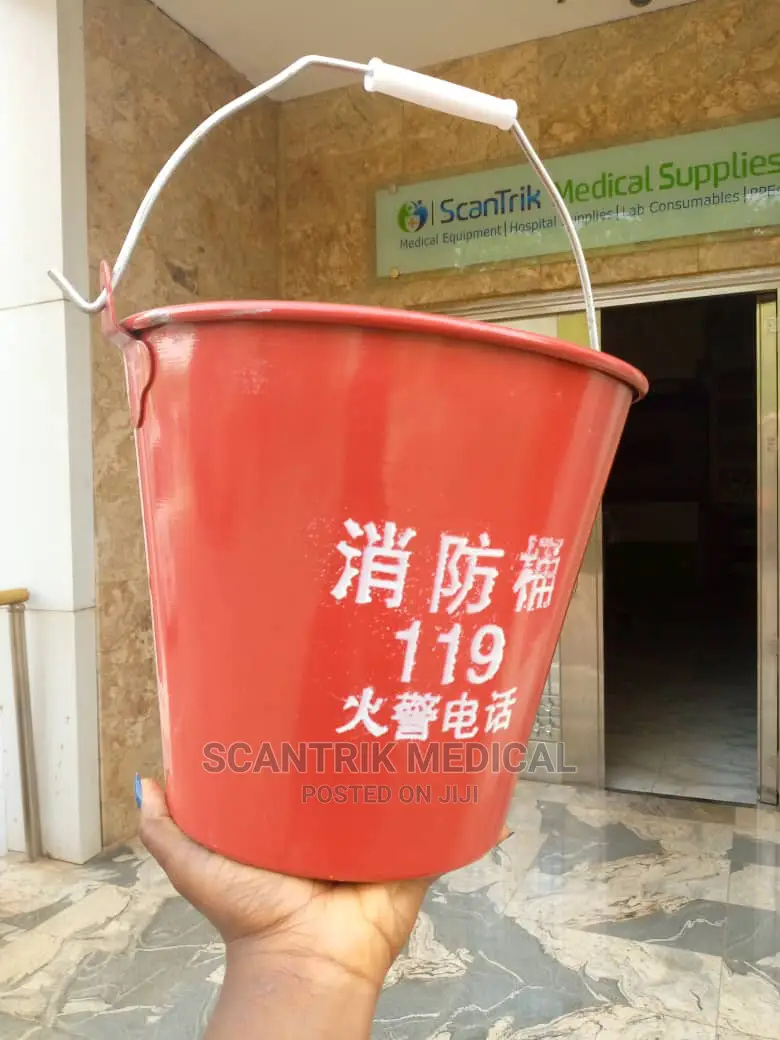 Newest Flat Base Fire Bucket