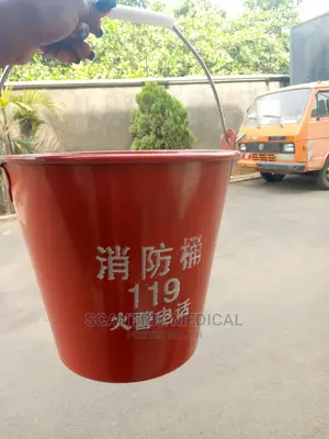 Fire Bucket Extinguishing Device