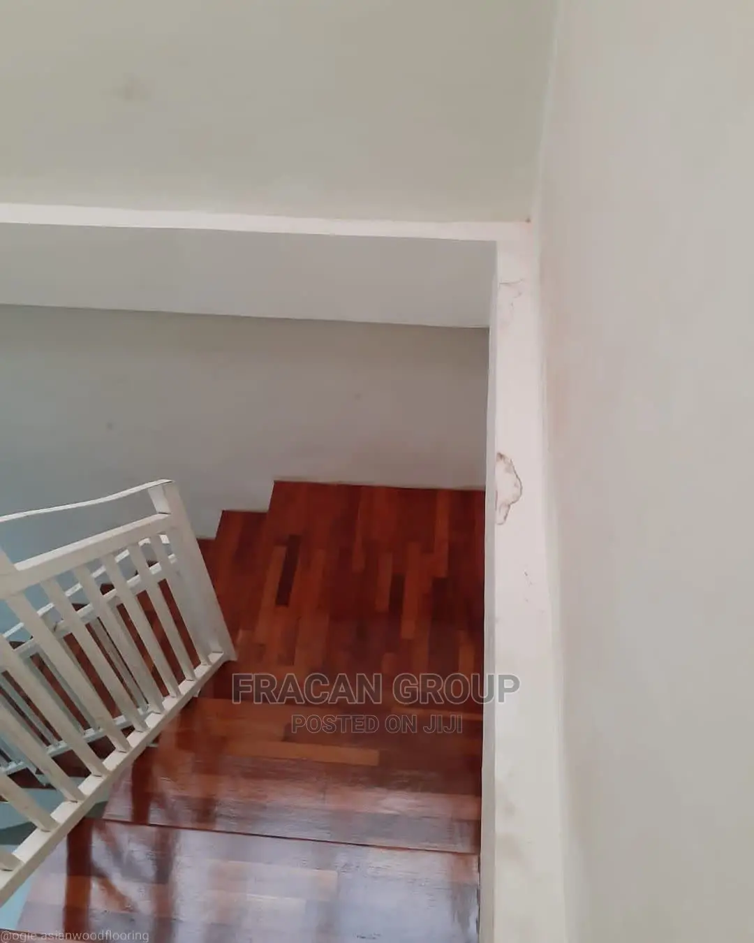 Wooden Floor Finish. Fracandidit