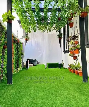 Dropping Flowers