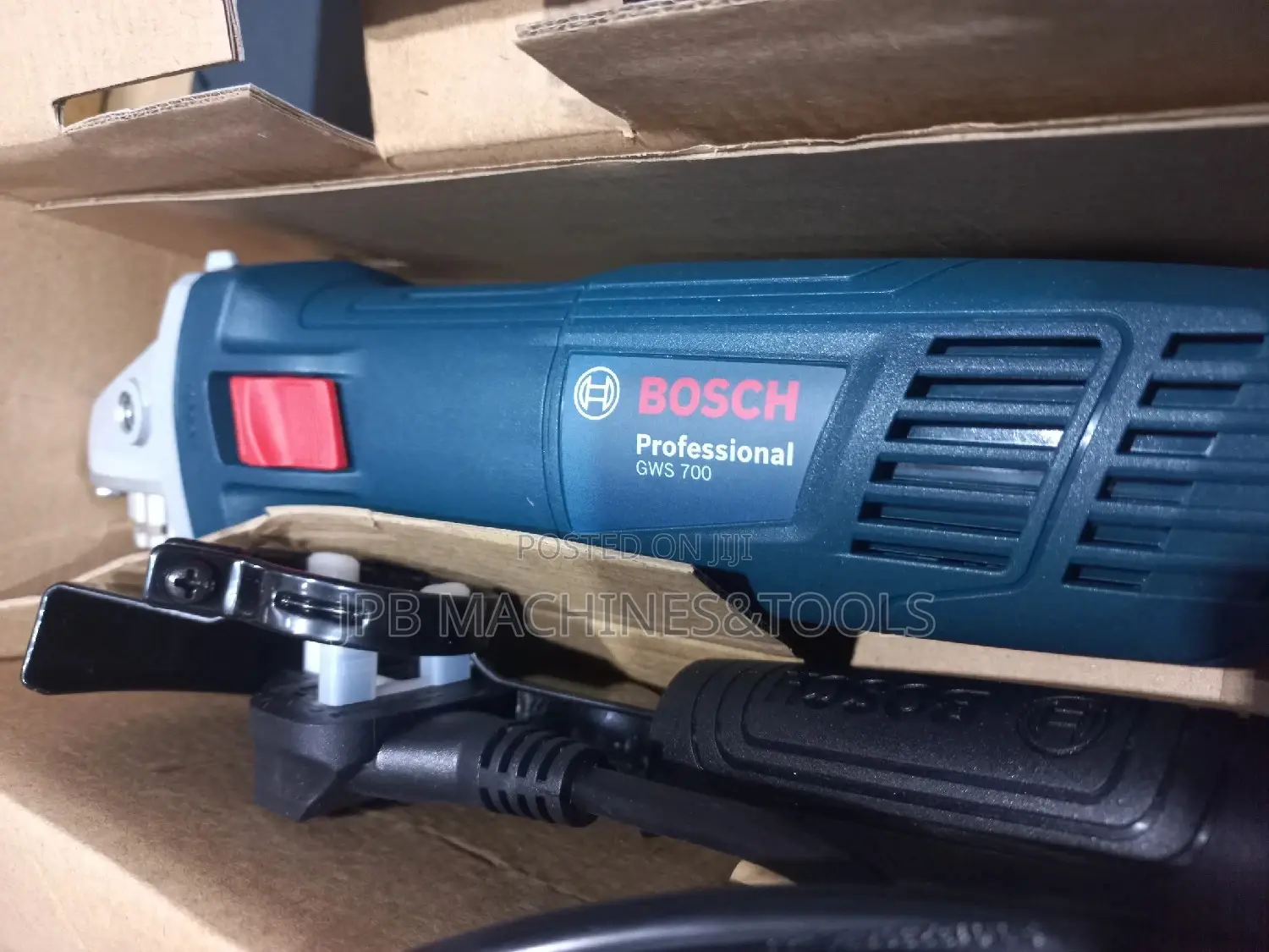 GWS 700 Bosch Angle Grinder