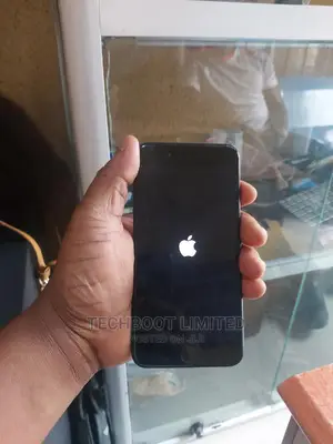Apple iPhone 7 Plus 128 GB Black
