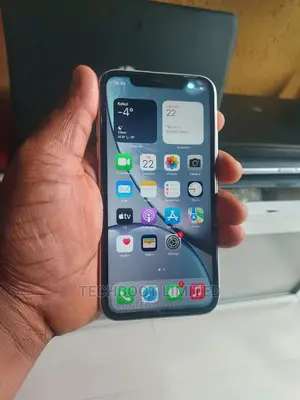 Apple iPhone XR 128 GB White