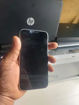 Apple iPhone XR 128 GB White